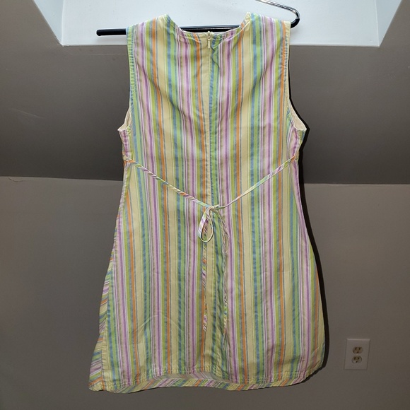 Simply Basic Sleeveless Dress - Picture 4 of 7